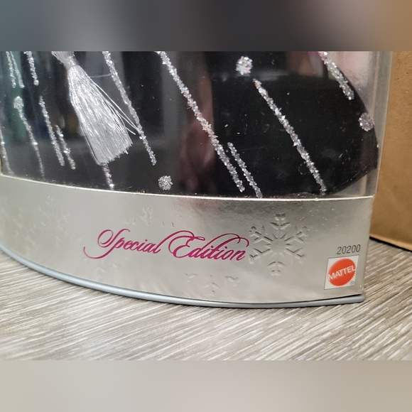 1998 Happy Holidays Special Edition 20200 Barbie - Picture 4 of 10